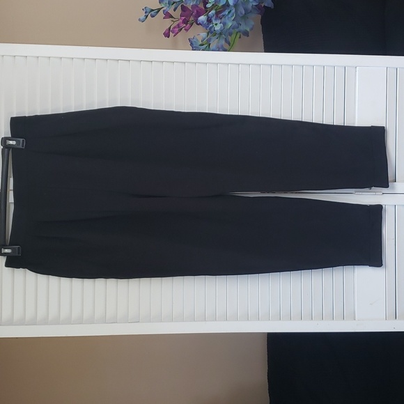 L.L.Bean Womens Pull On Cuffed Pants - Picture 1 of 7